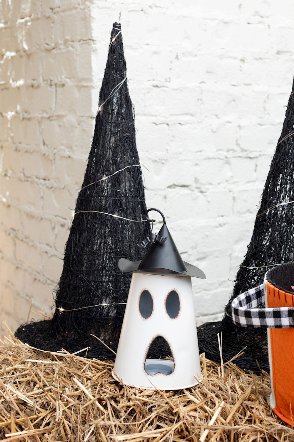 Light-Up Witch Hat Set