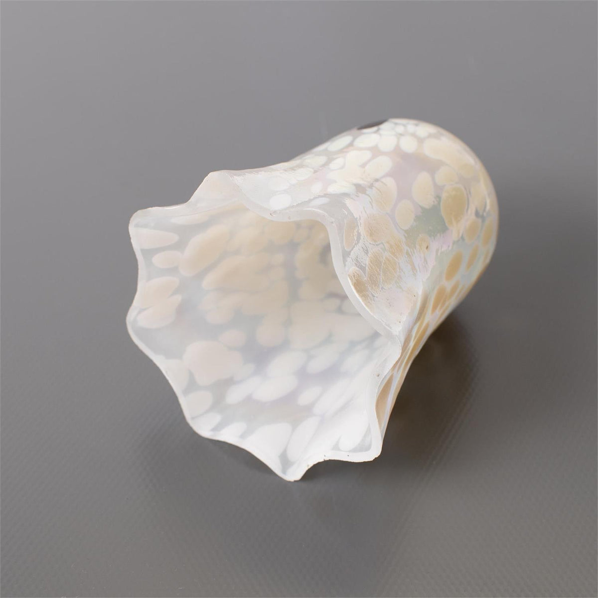 Votive Holder - Ghostly Glimmer