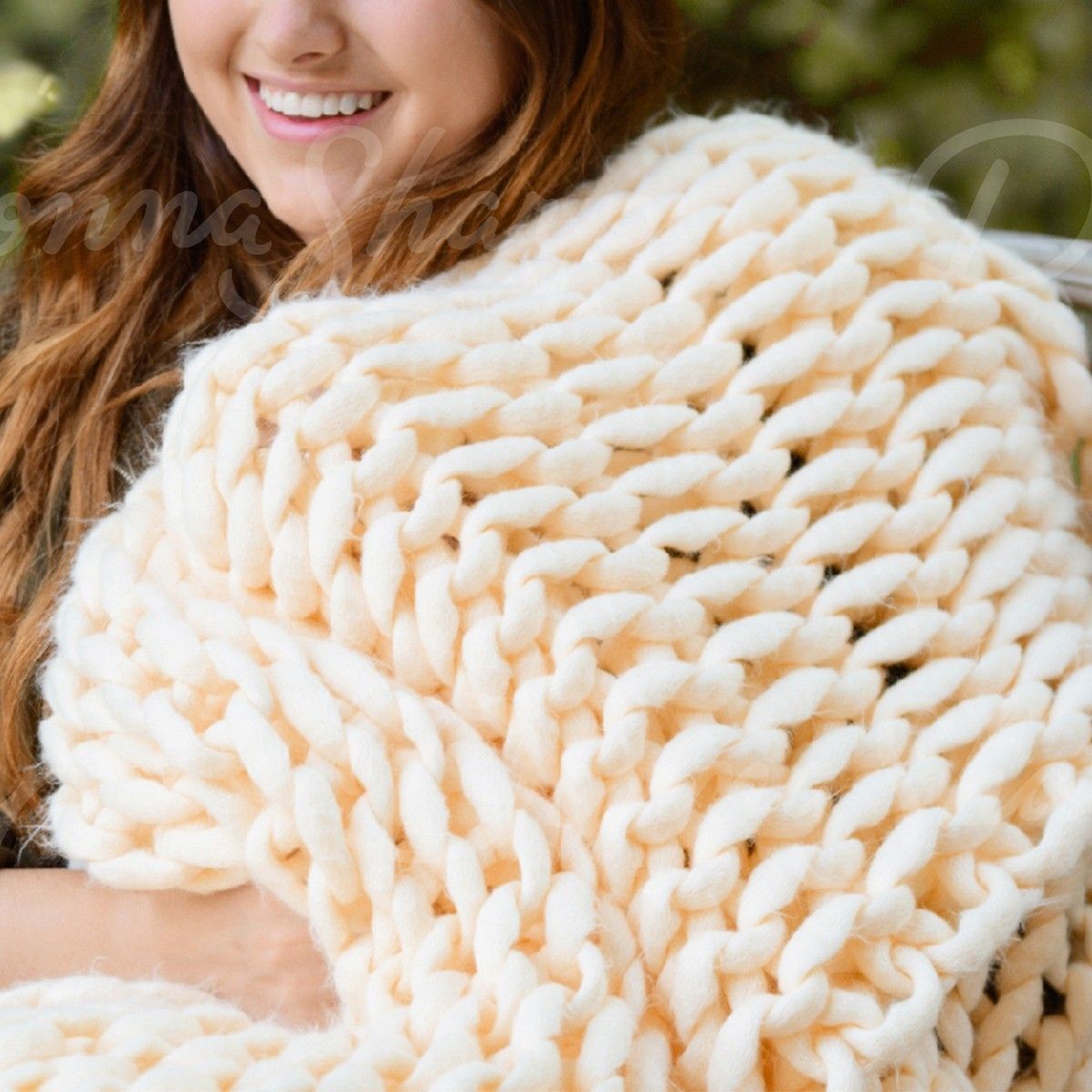 Chunky Knit Throw- Cream