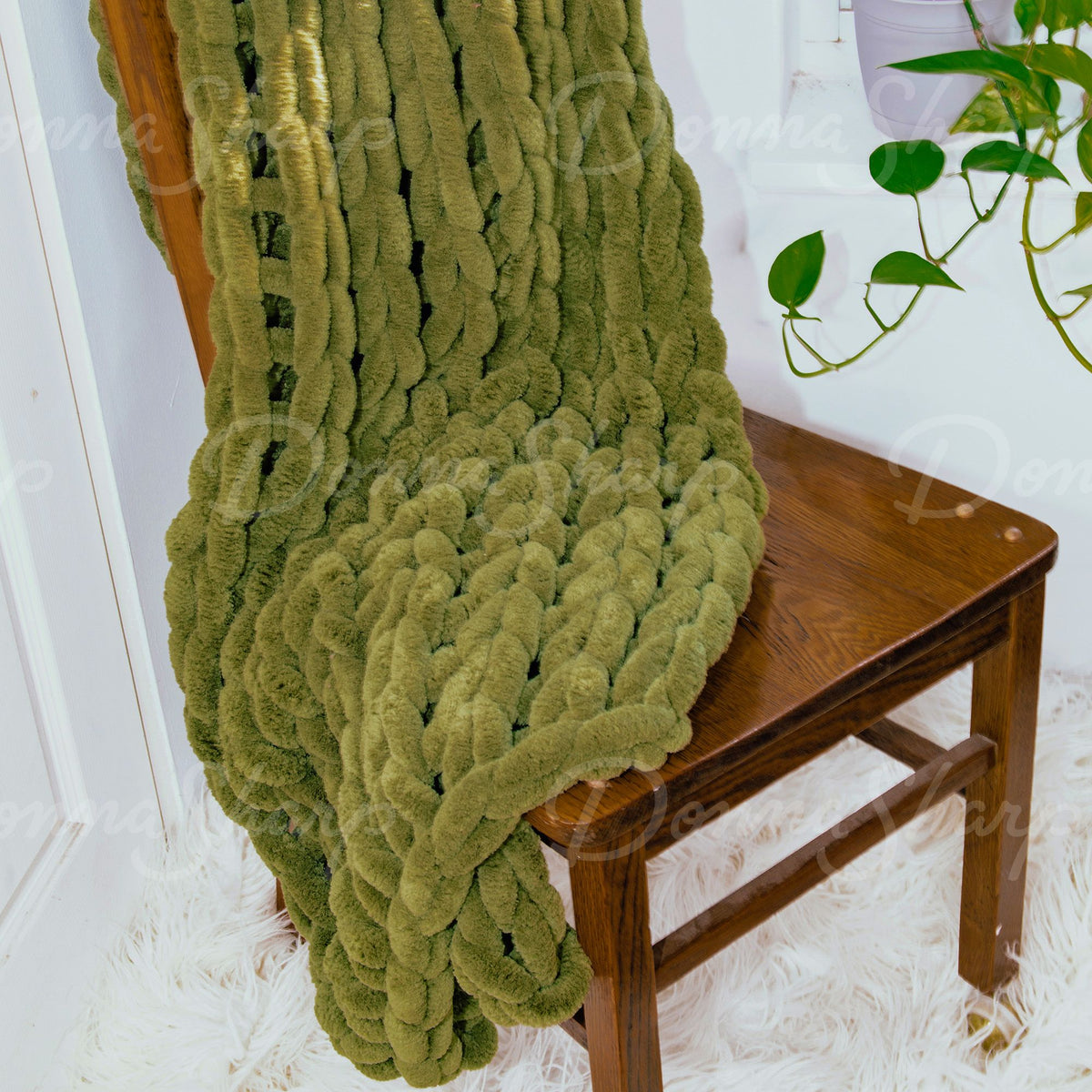 Chenille Knit Throw- Olive
