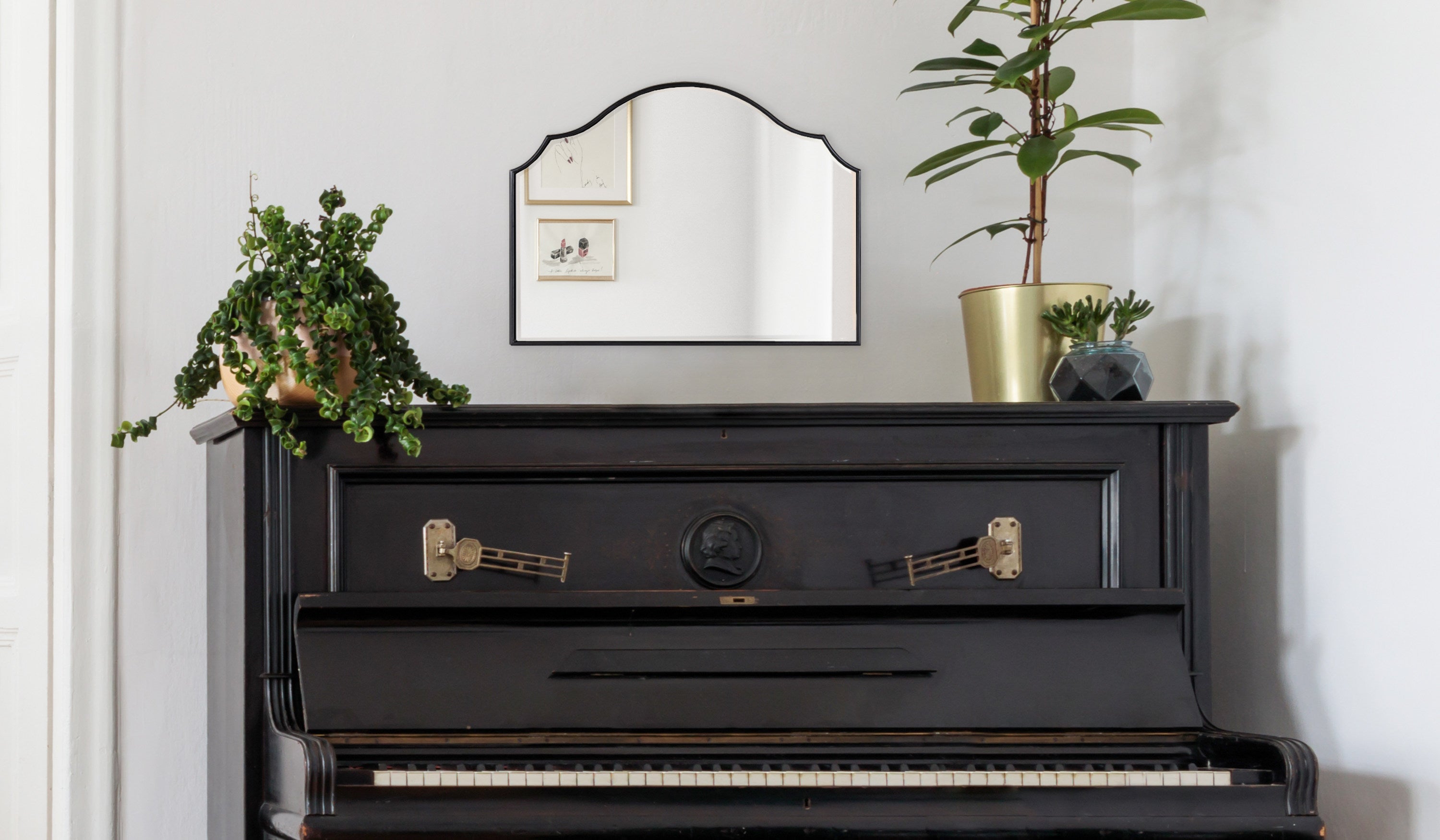 Leanna Framed Arch Wall Mirror