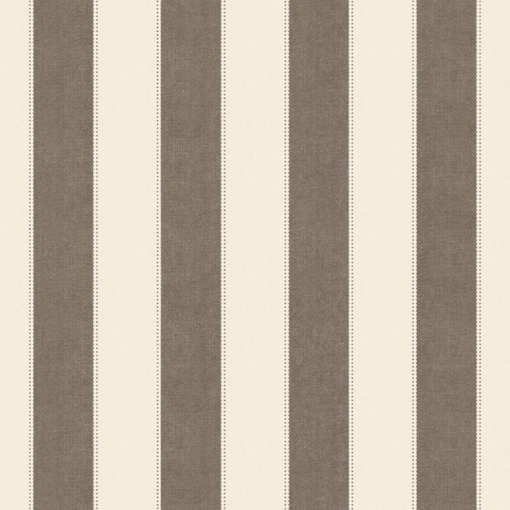 Amy (Brown) Wallpaper