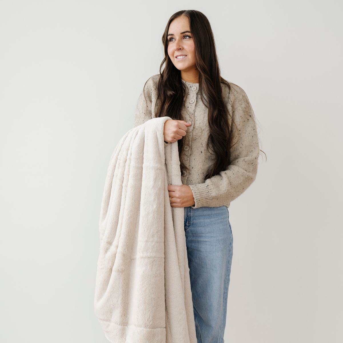 LUSH THROW BLANKETS