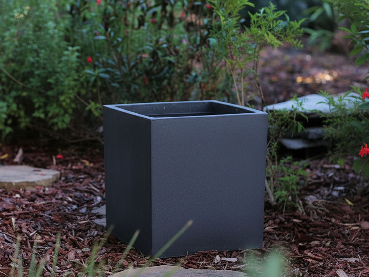 Cube Planter 12.0" - 35.5" By Plantatorem