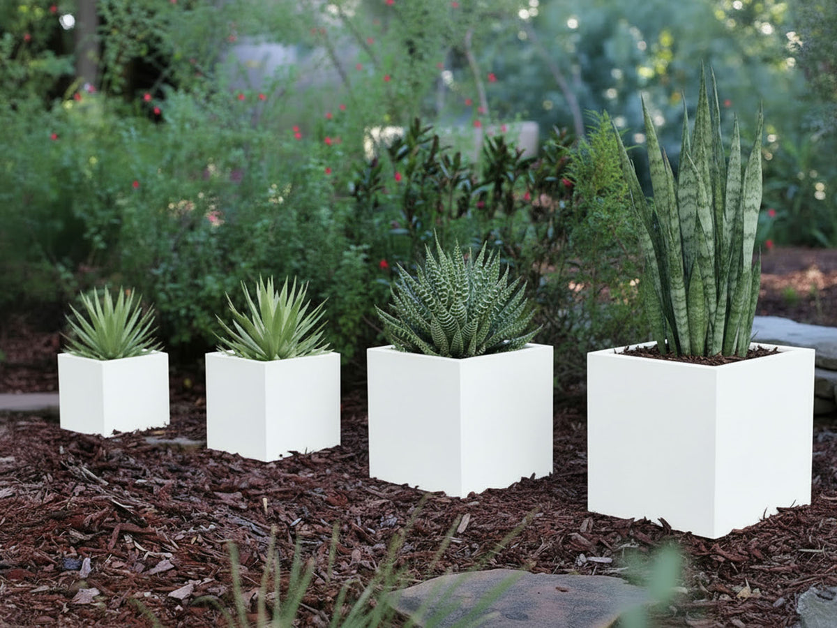 Cube Planter 12.0"- 23.5" By Plantatorem