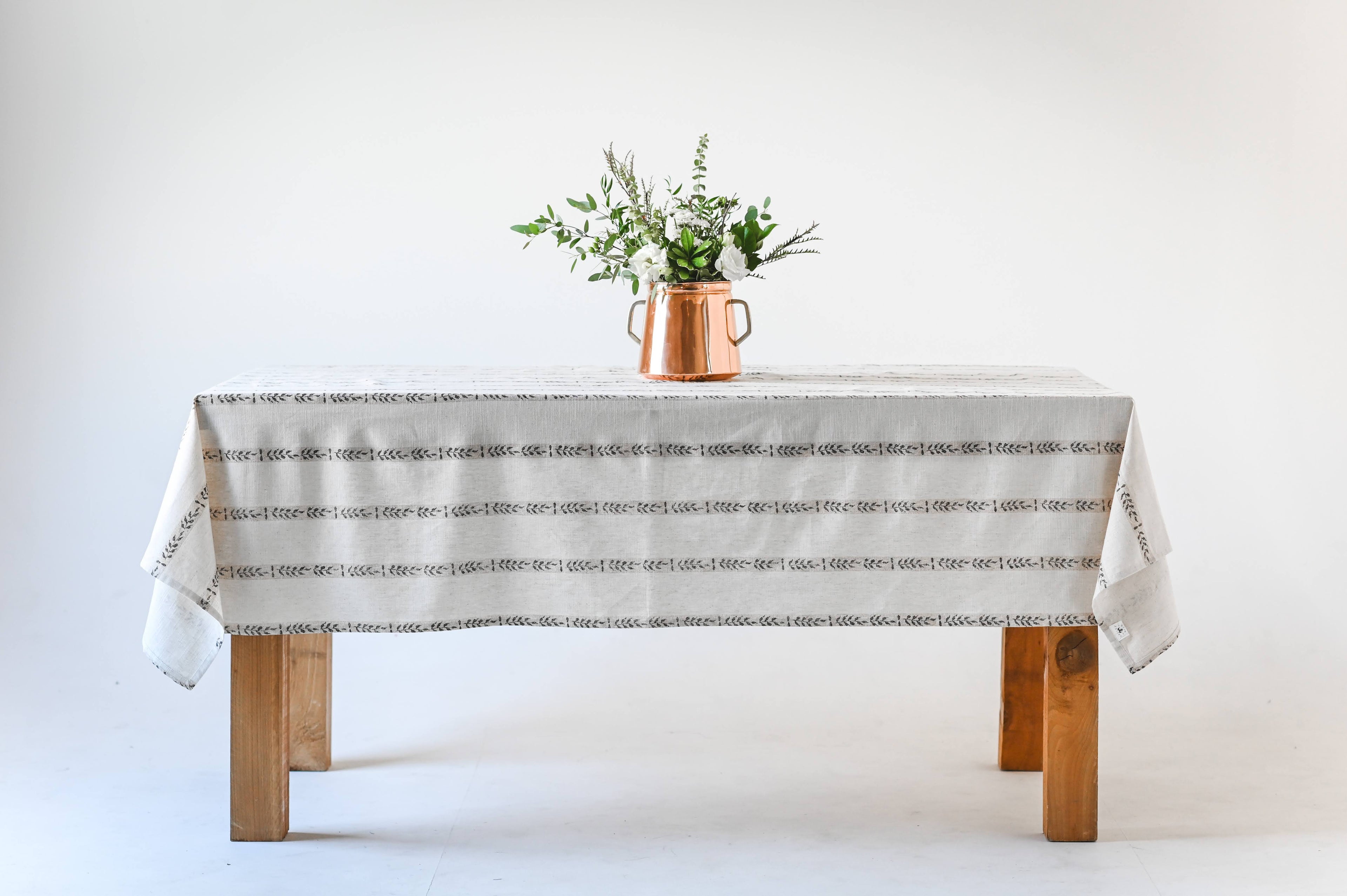 Walnut Leaf Tablecloth