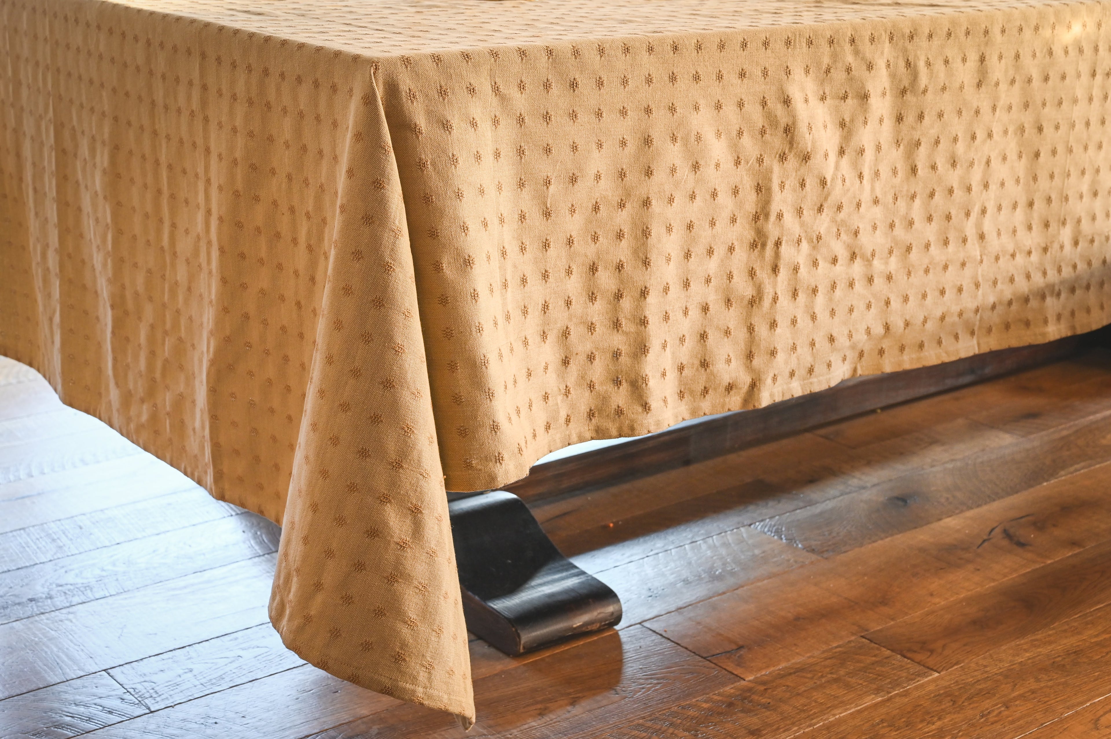 Umber Dobby Tablecloth