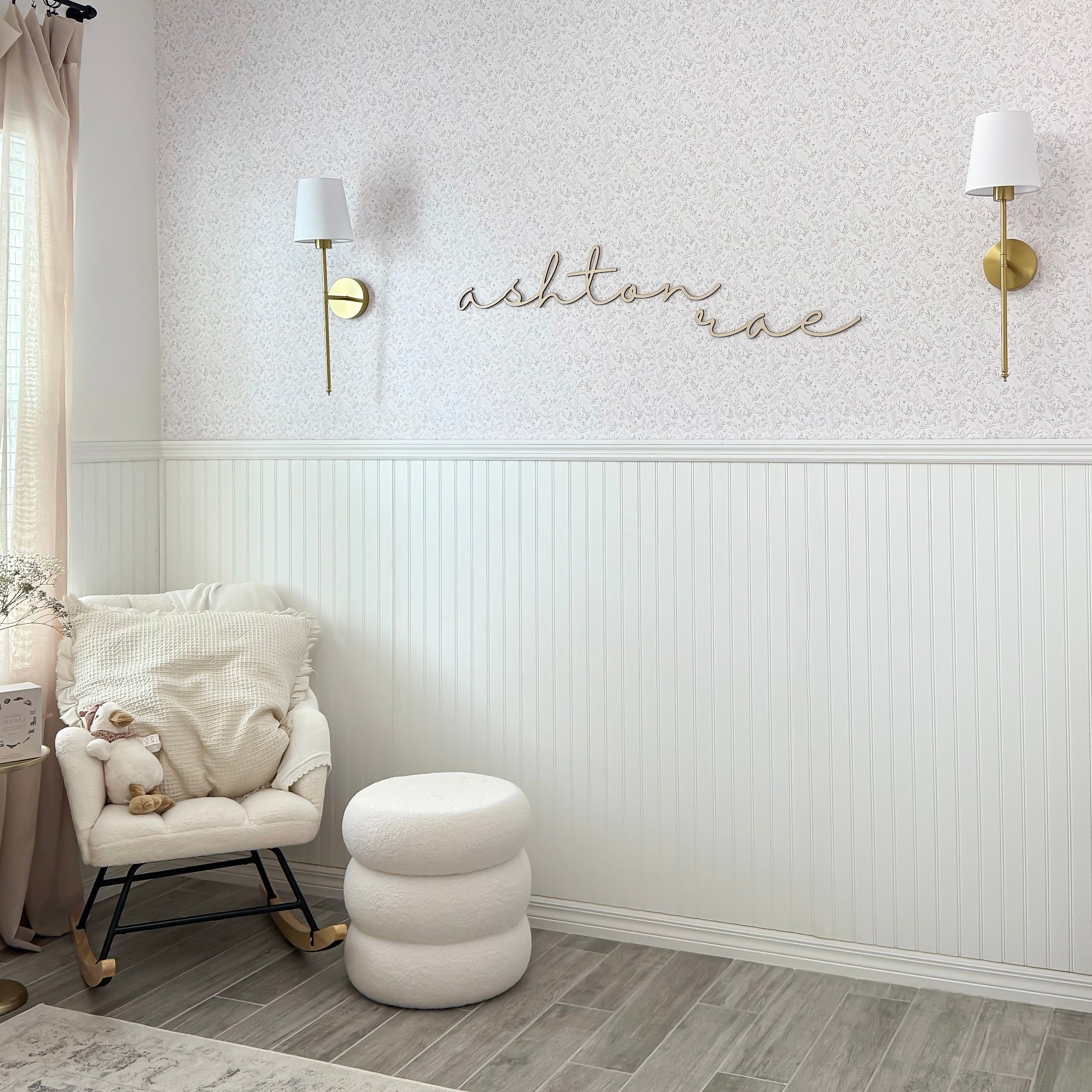 Scarlett Wallpaper by Elfi Yang