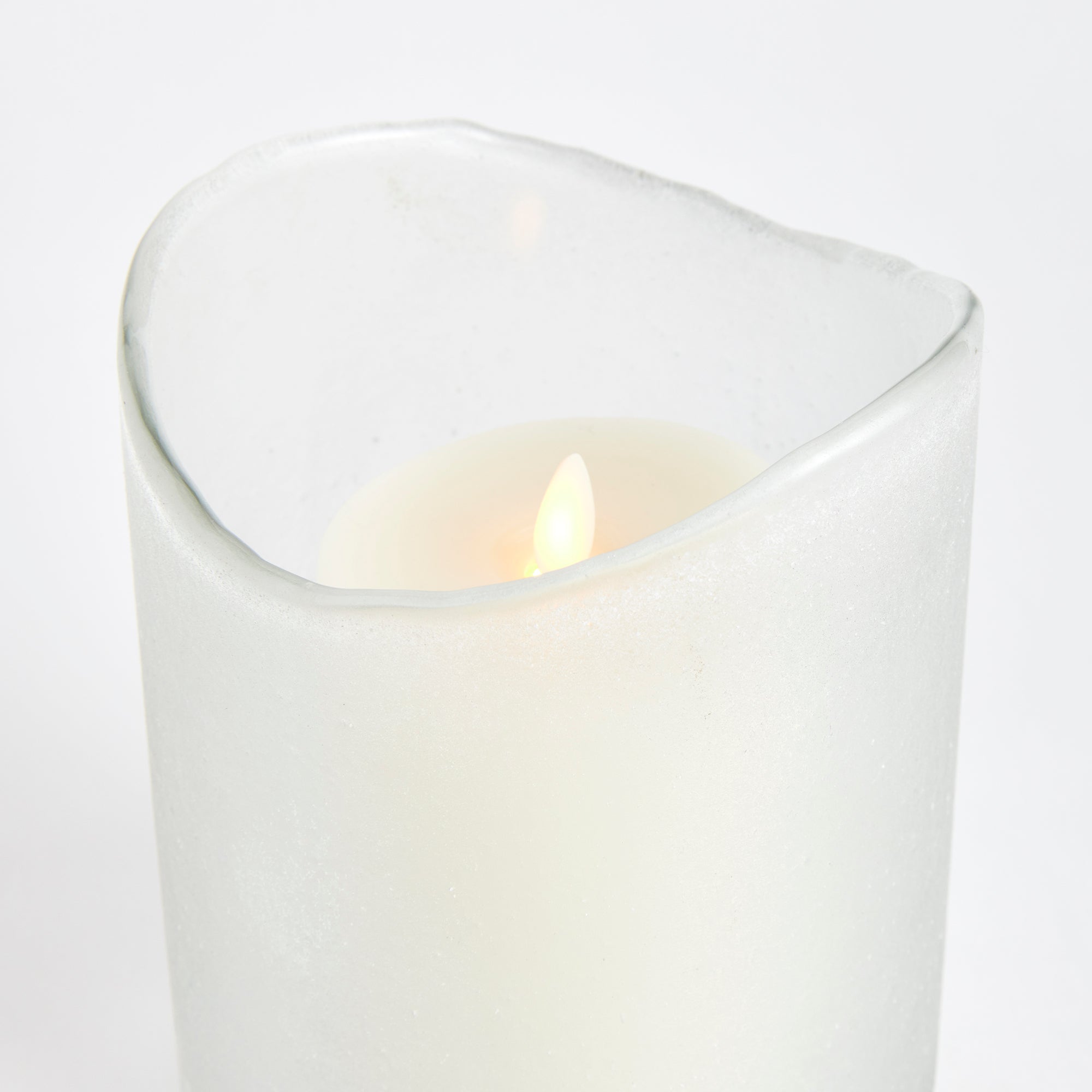 Davenport Hurricane- White Frost