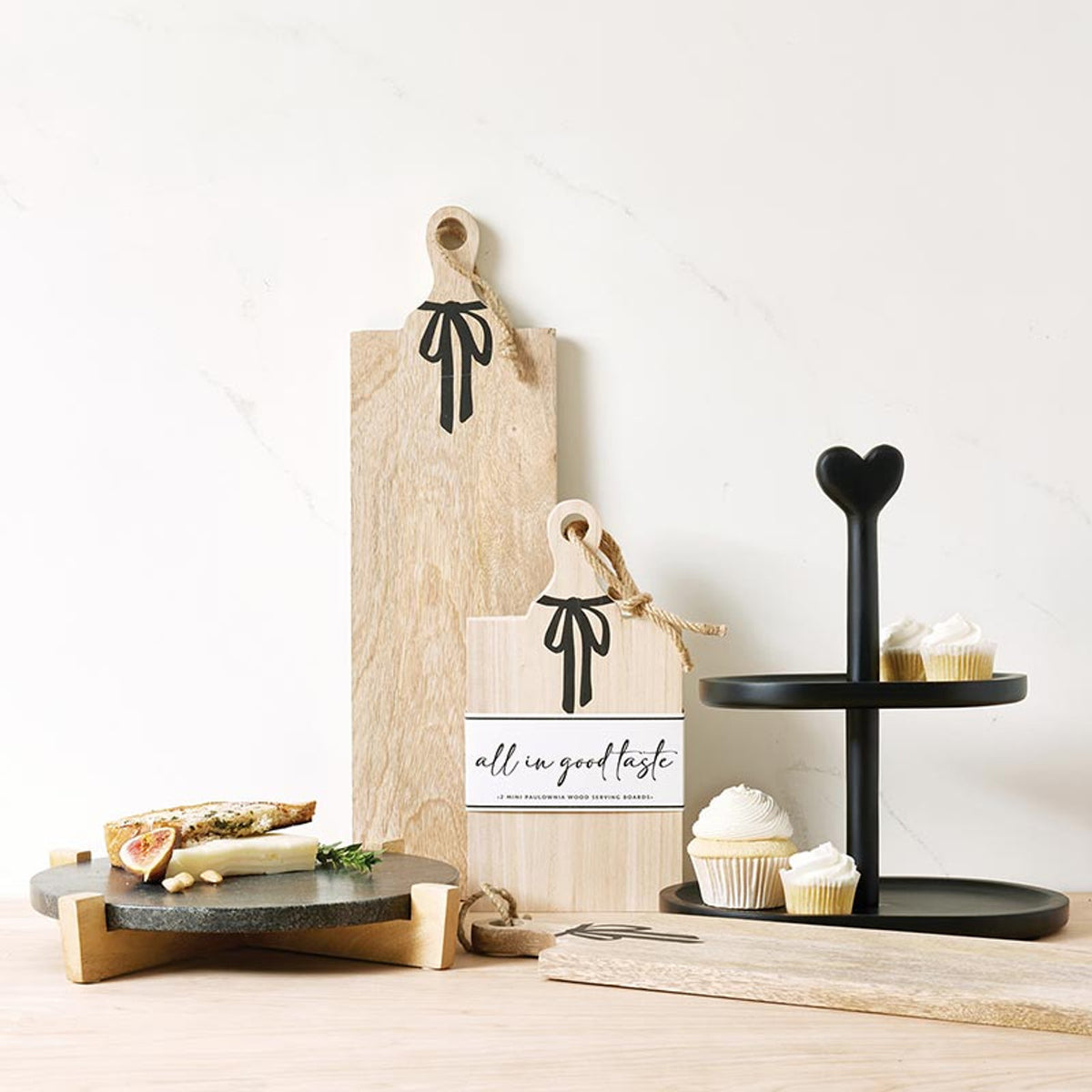 Long Mango Wood Board - Black Bow