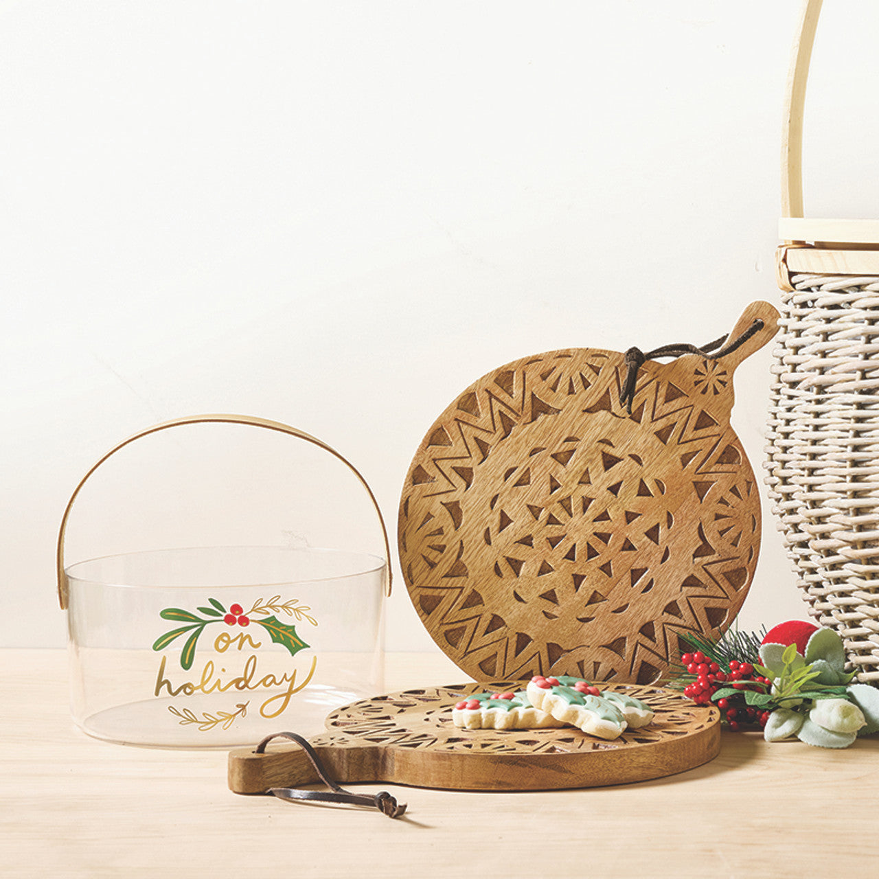 Round Wood Carved Board with Handle