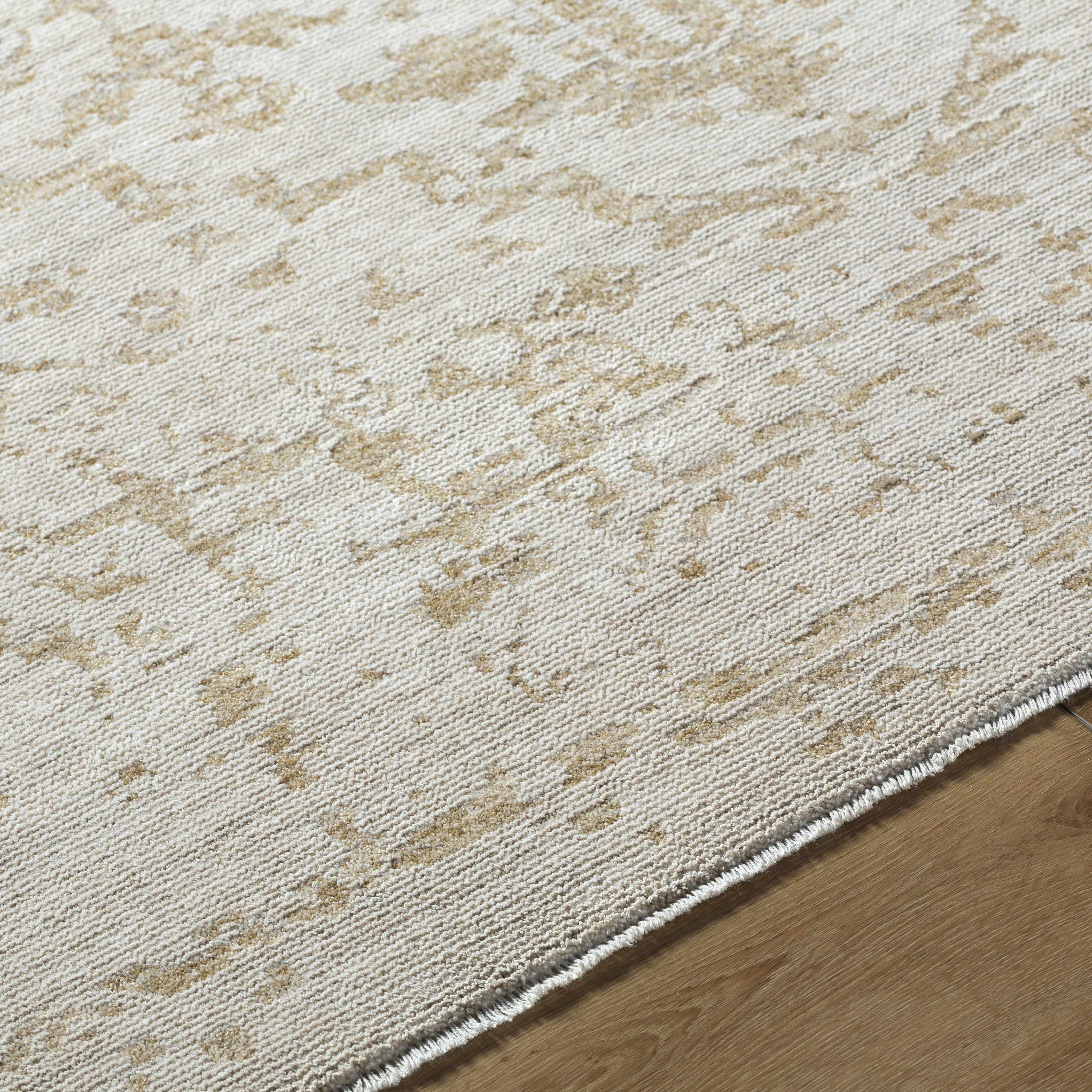 Sunee Luxe Rug