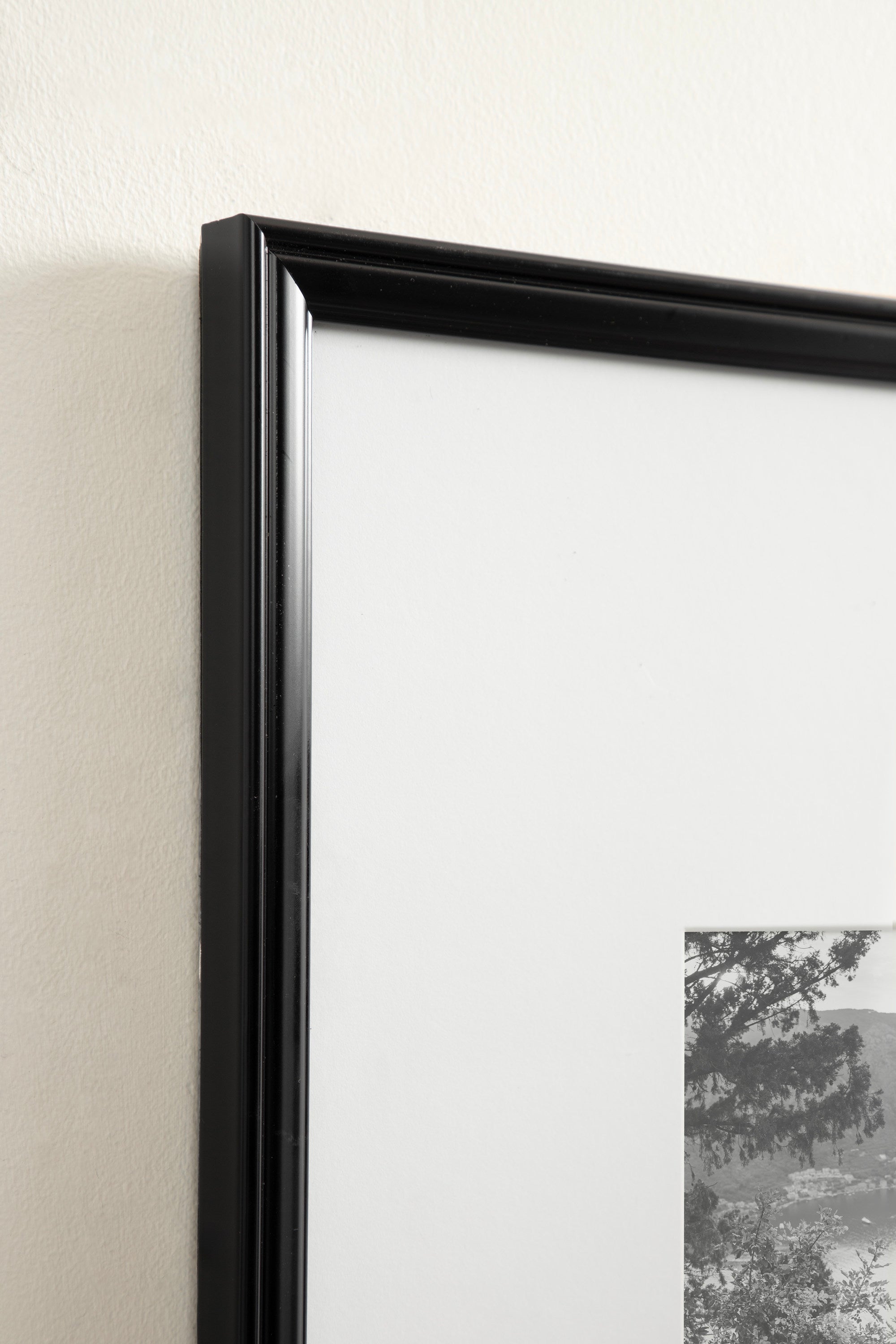 Adlynn Glam Wall Picture Frame Set