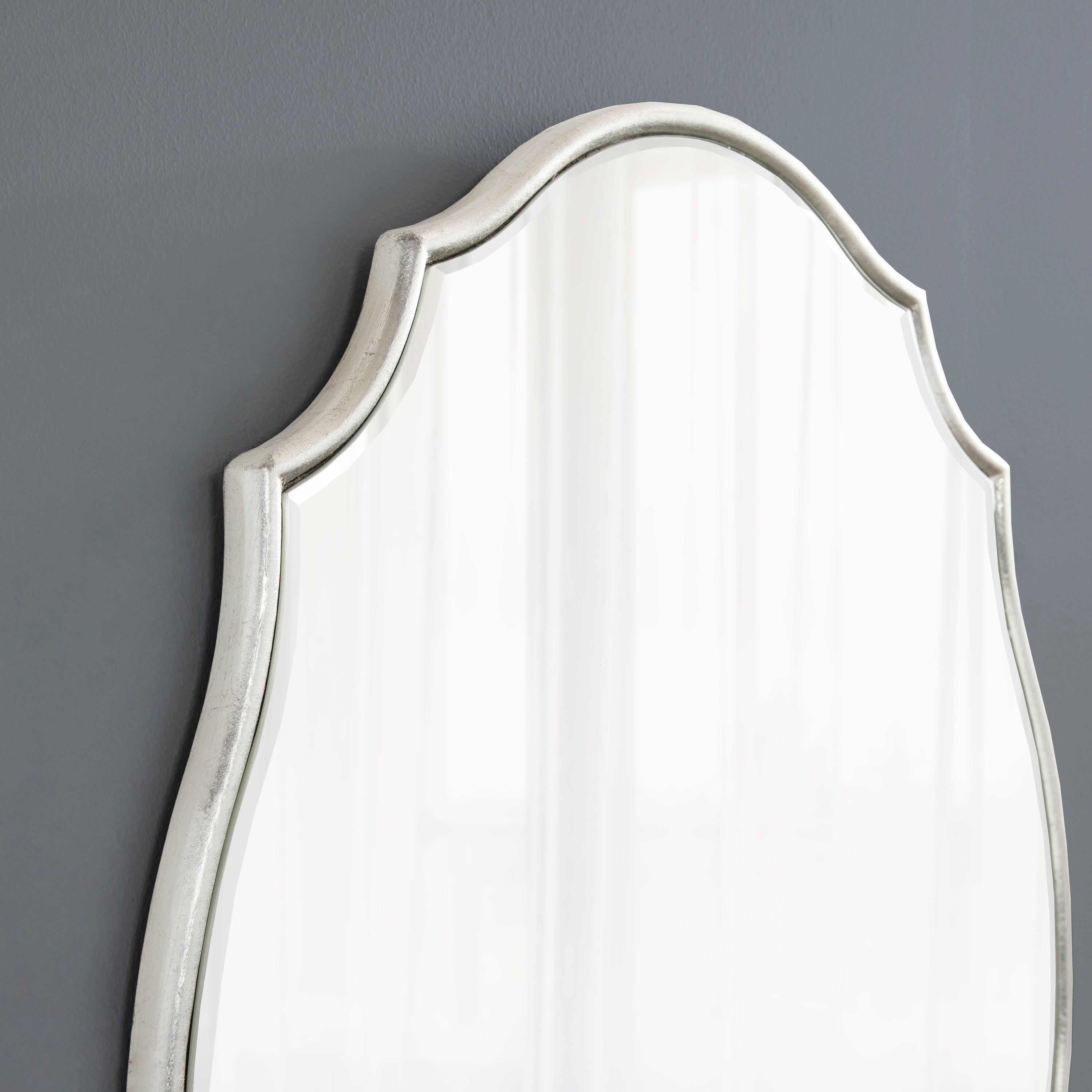 Leanna Scalloped Oval Wall Mirror