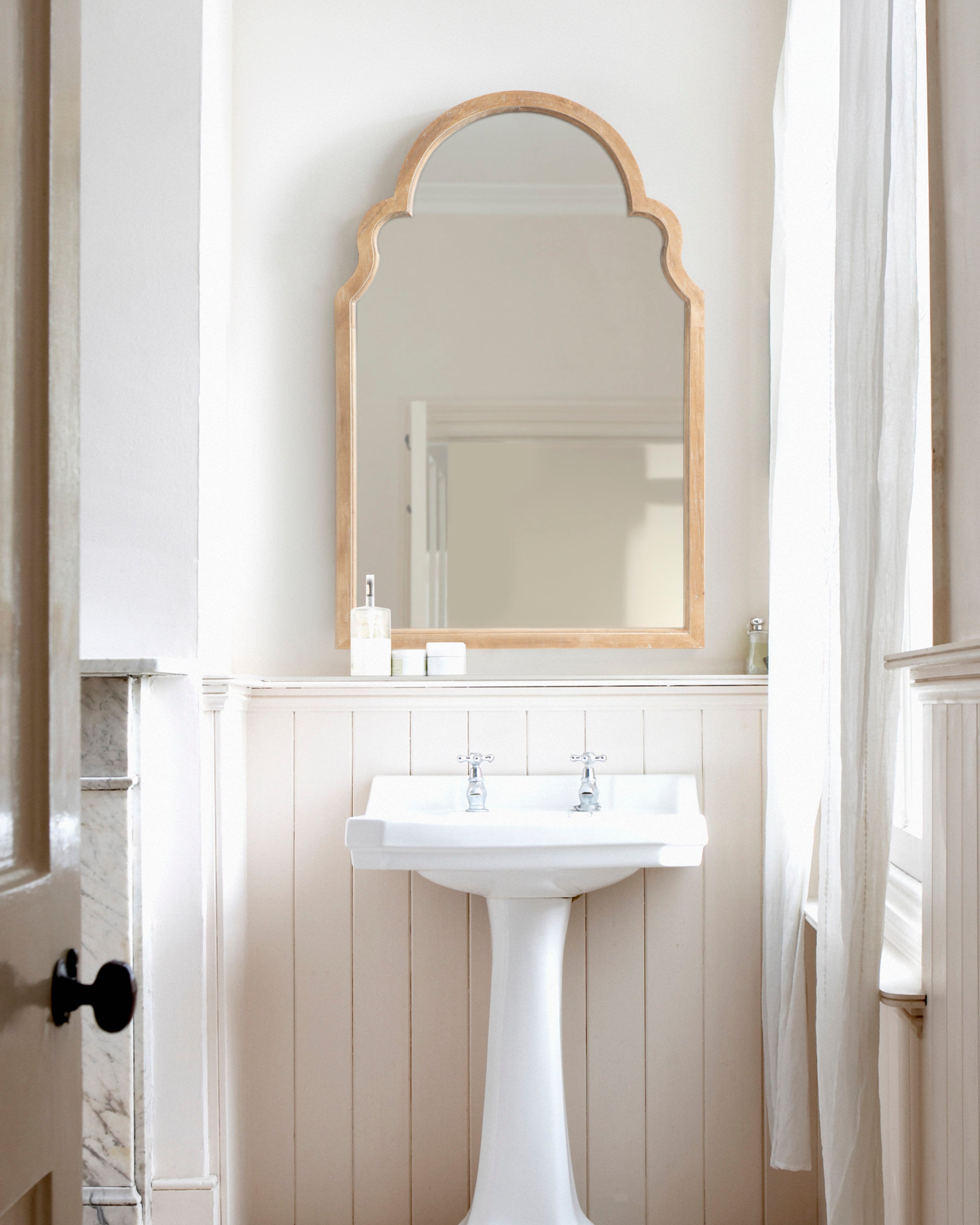 Hogan Arch Framed Mirror