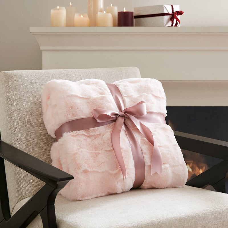 Vivienne Faux Fur Throw - Pink