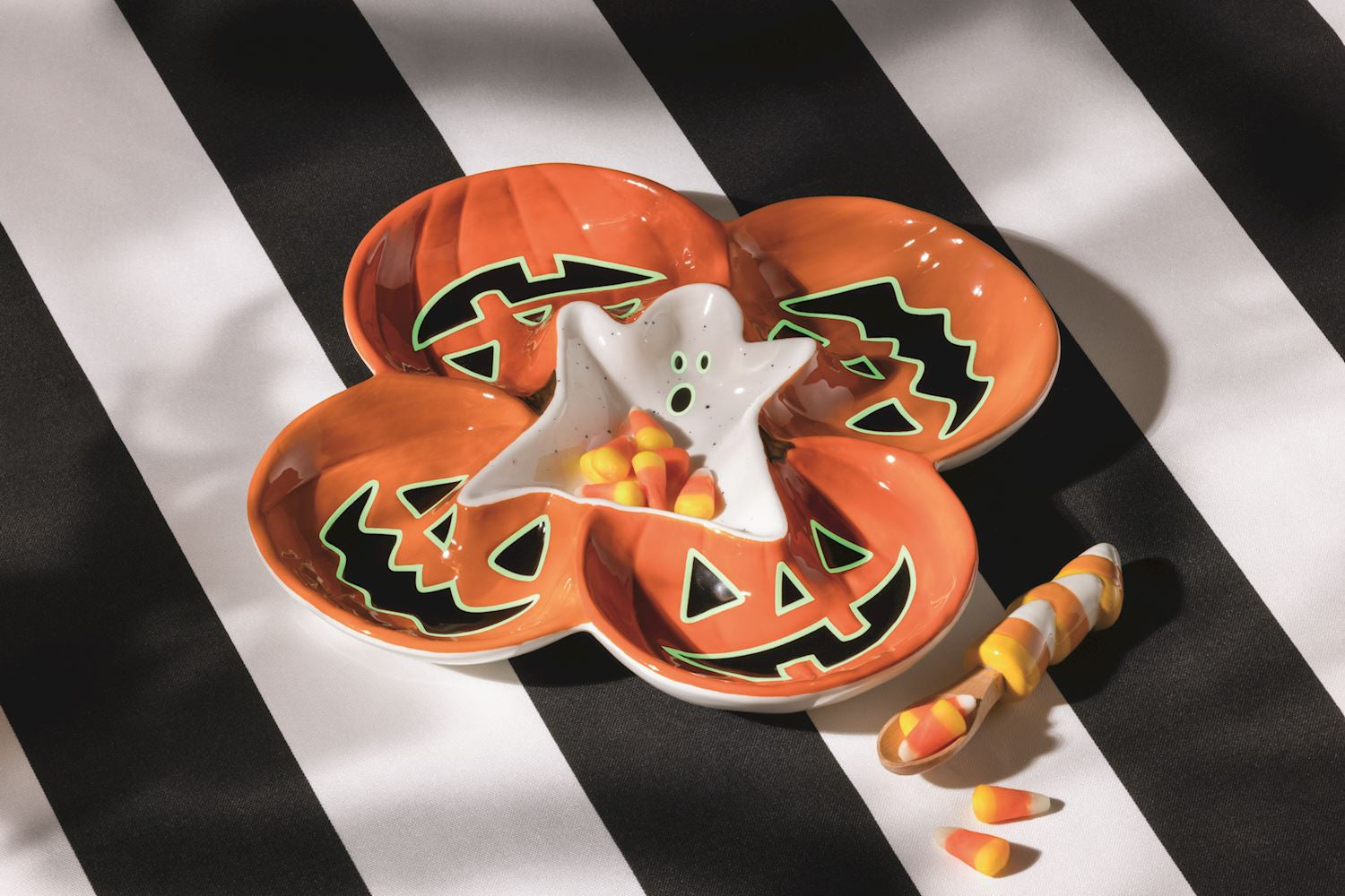 Glow Halloween Section Server Set