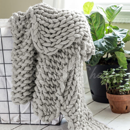 Chunky Knit Throw- Grey