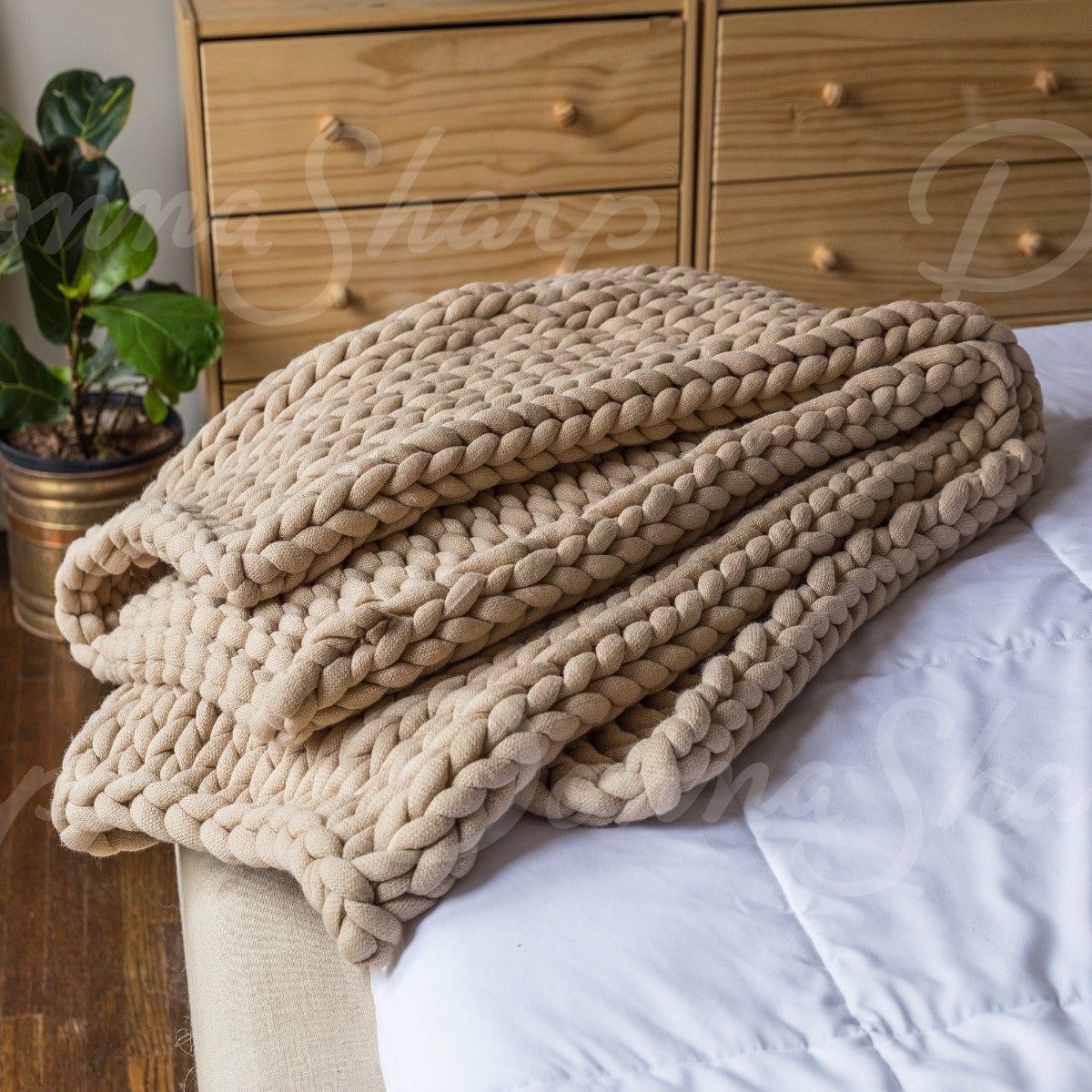 Chunky Knit Throw- Taupe