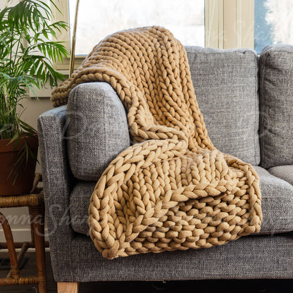 Chunky Knit Throw- Camel