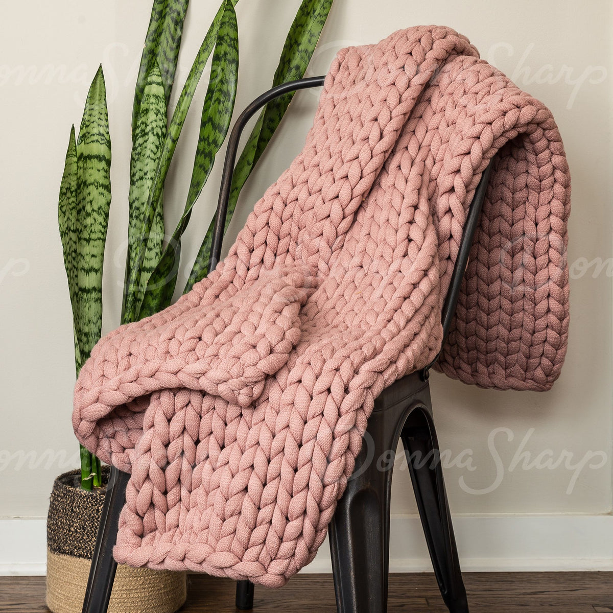 Chunky Knit Throw- Mauve