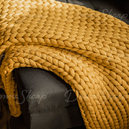 Chunky Knit Throw- Gold