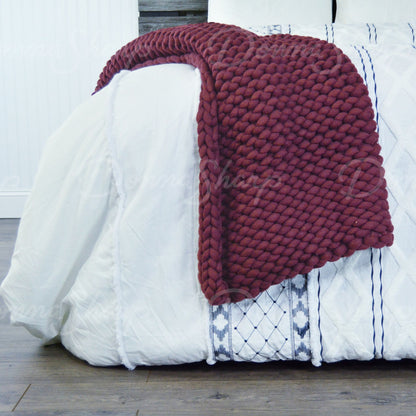 Chunky Knit Throw- Merlot