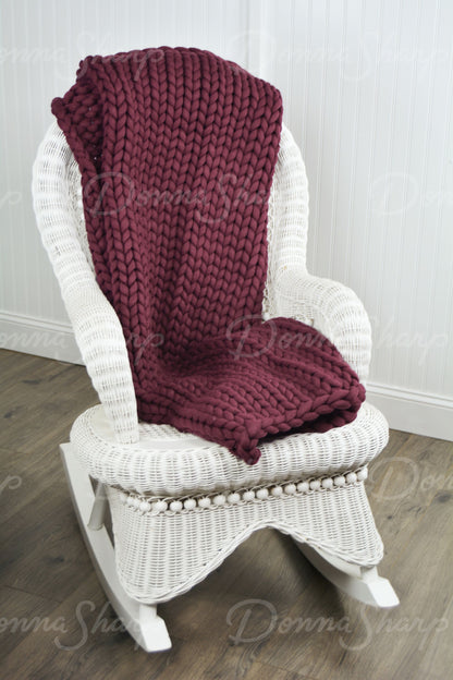 Chunky Knit Throw- Merlot