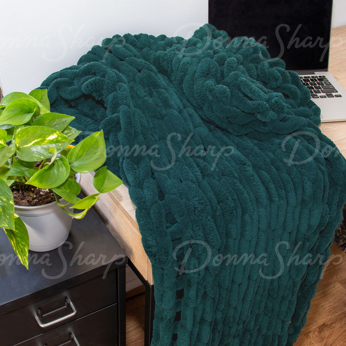 Chenille Knit Throw- Peacock