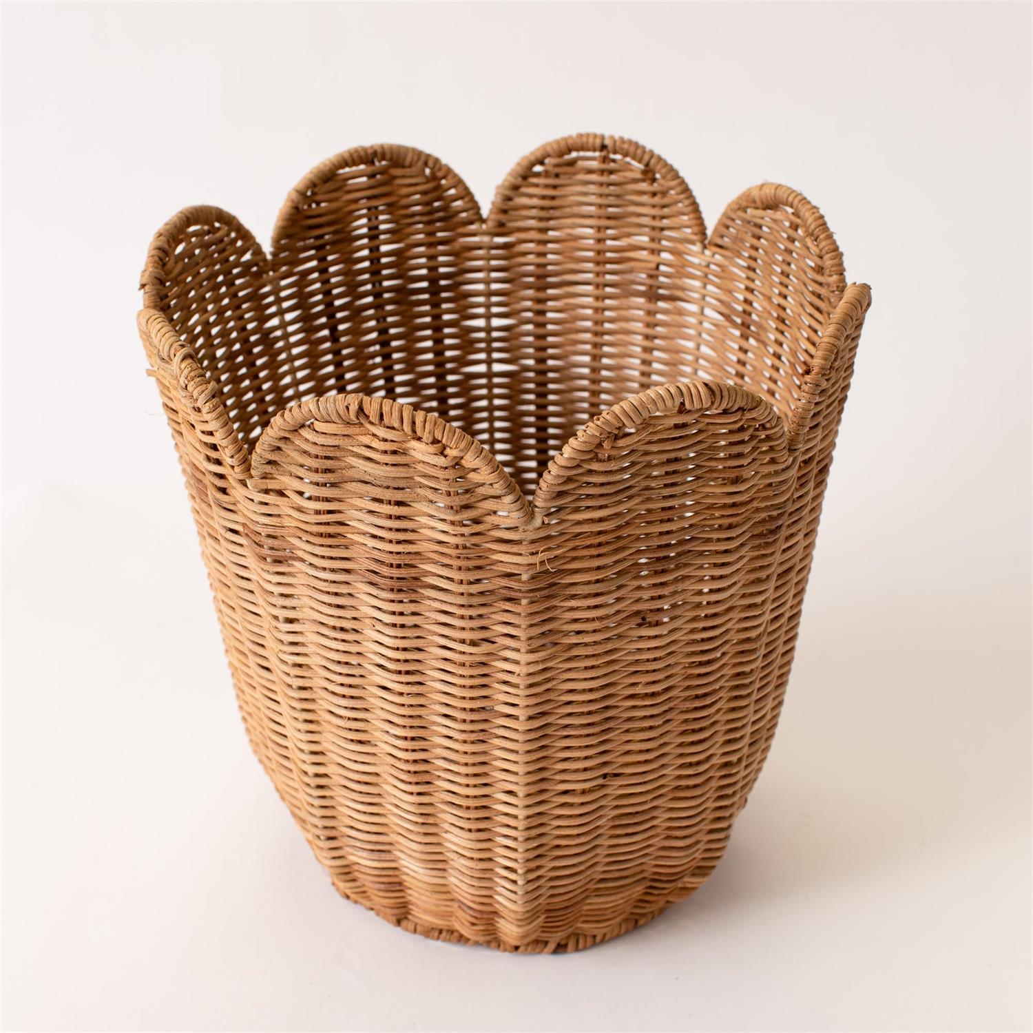 Basket - Round Woven Rattan Scalloped Edge