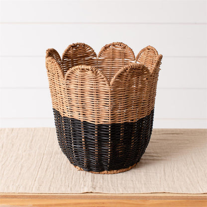 Basket - Round Black Bottom Rattan Scalloped Edge