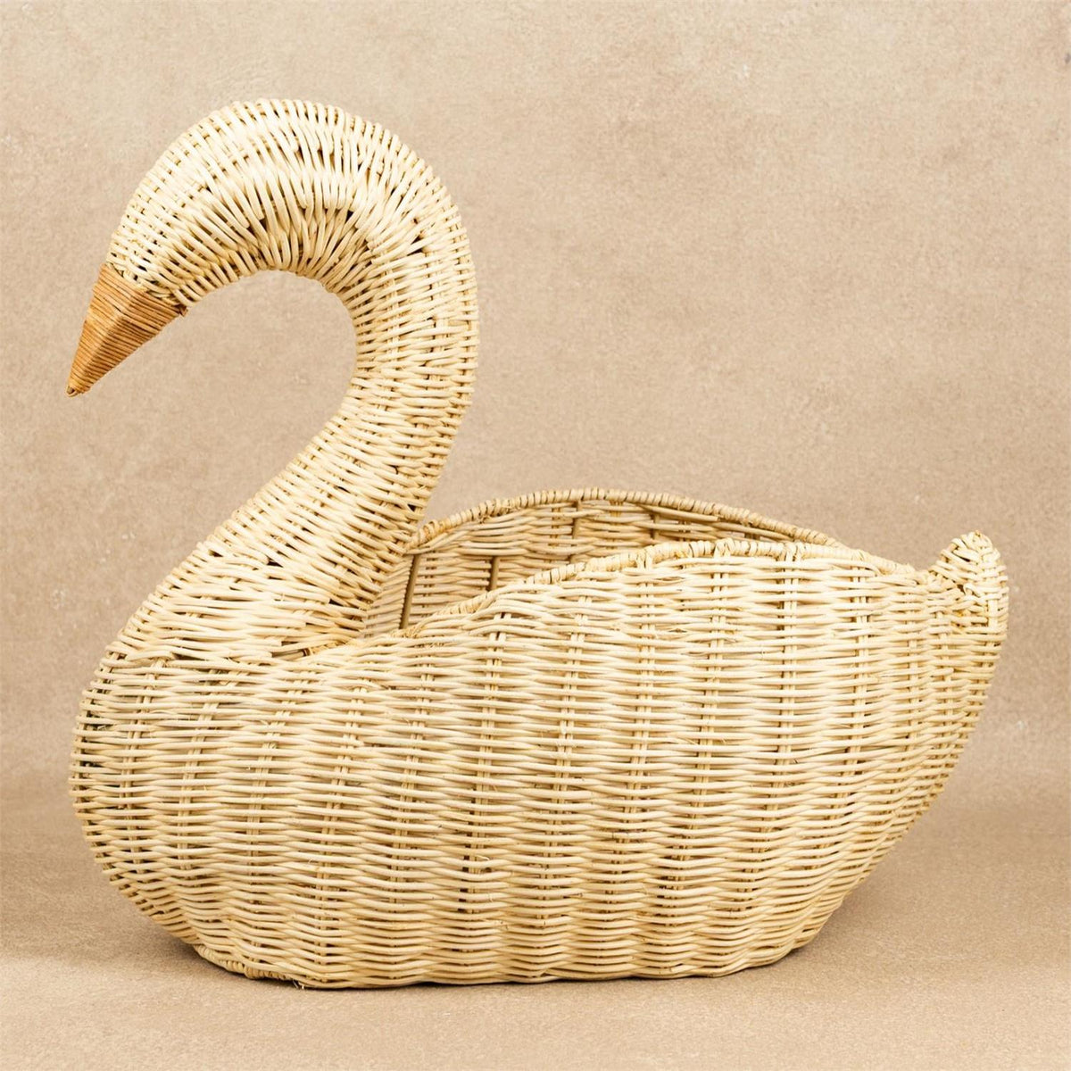 Basket - Countryside Swan