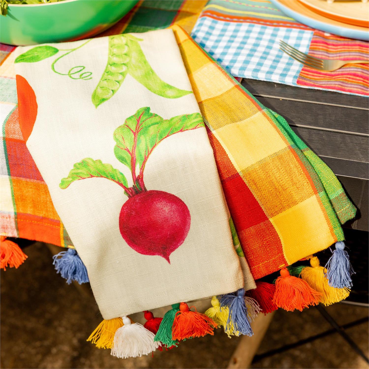 Tea Towels - Veggies, Pop Plaid With Tassels (Set Of 2)