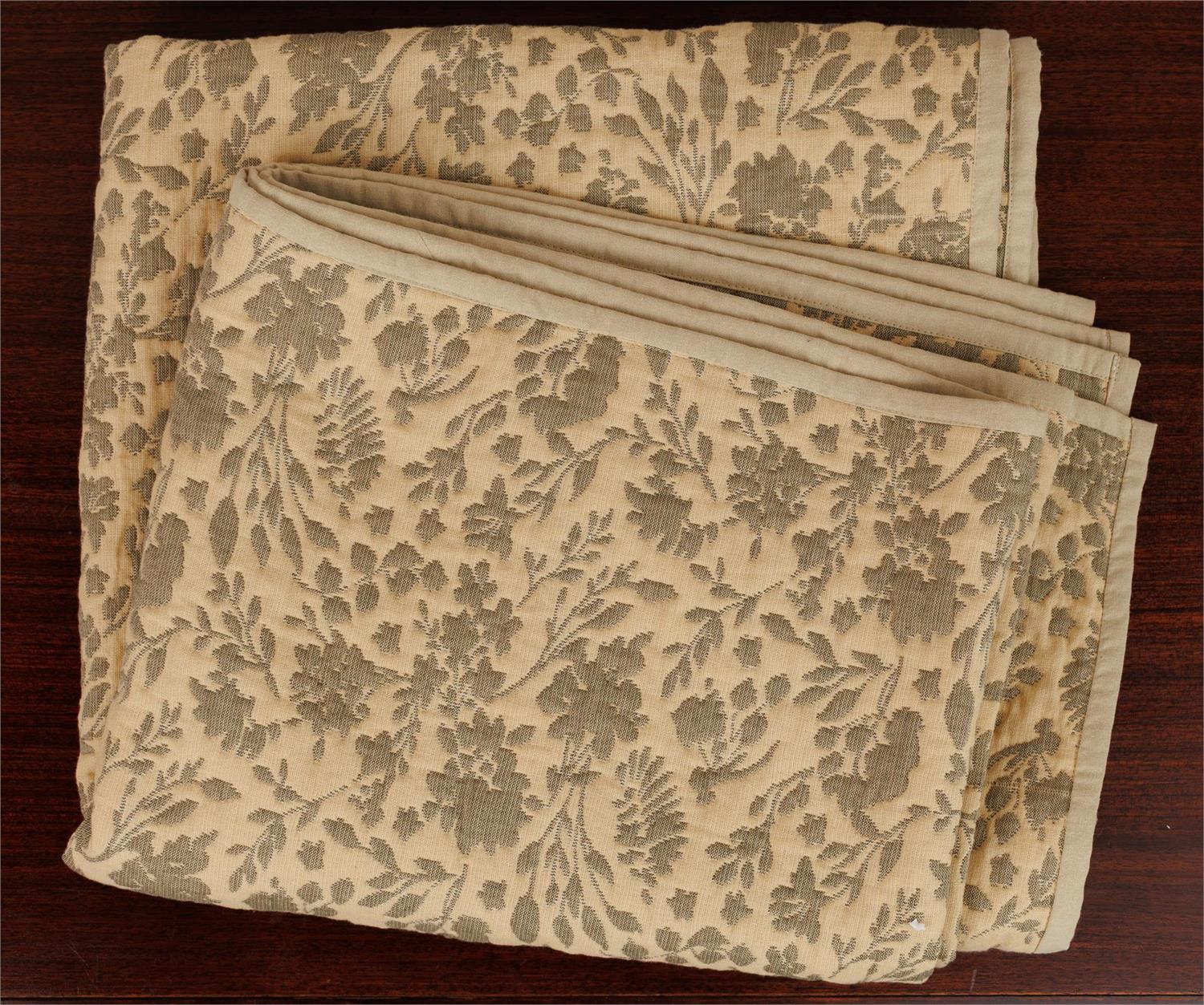 Throw - Reversible Jacquard French Provincial