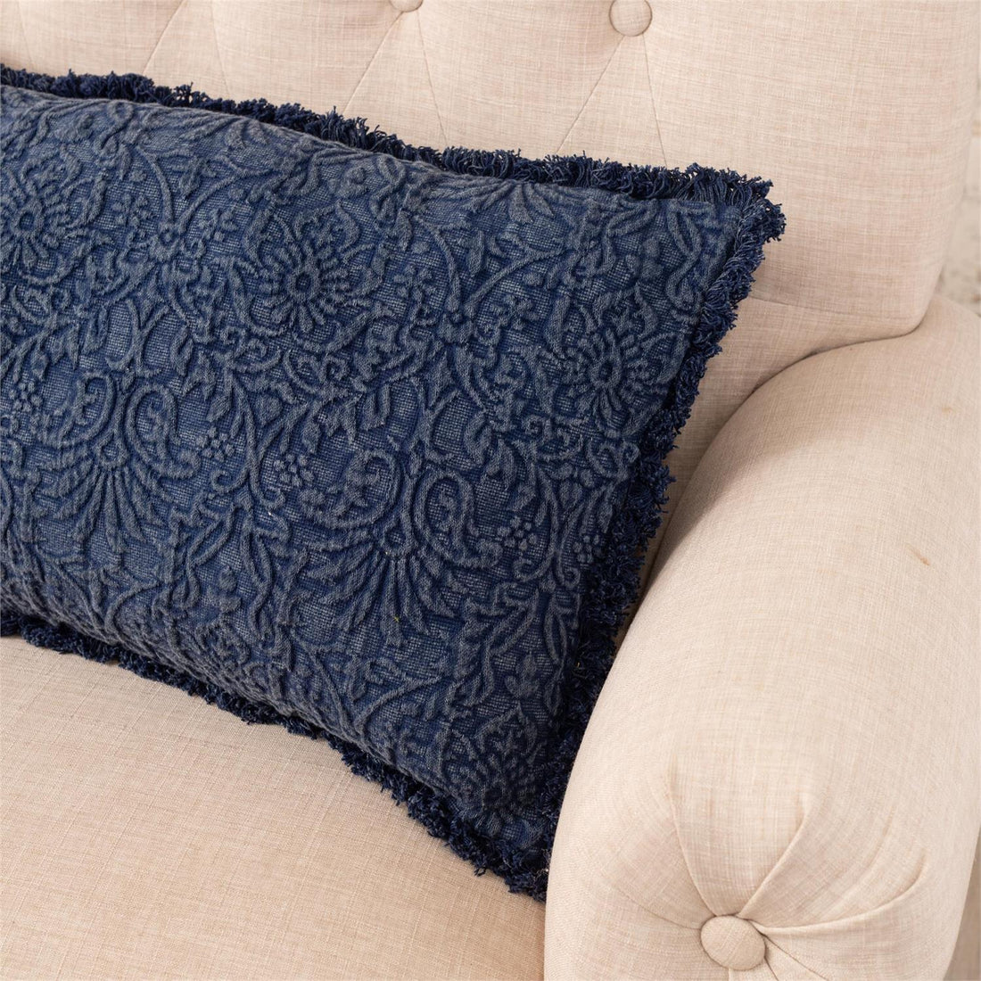 Lumbar Pillow - Matelasse Medallion, Indigo