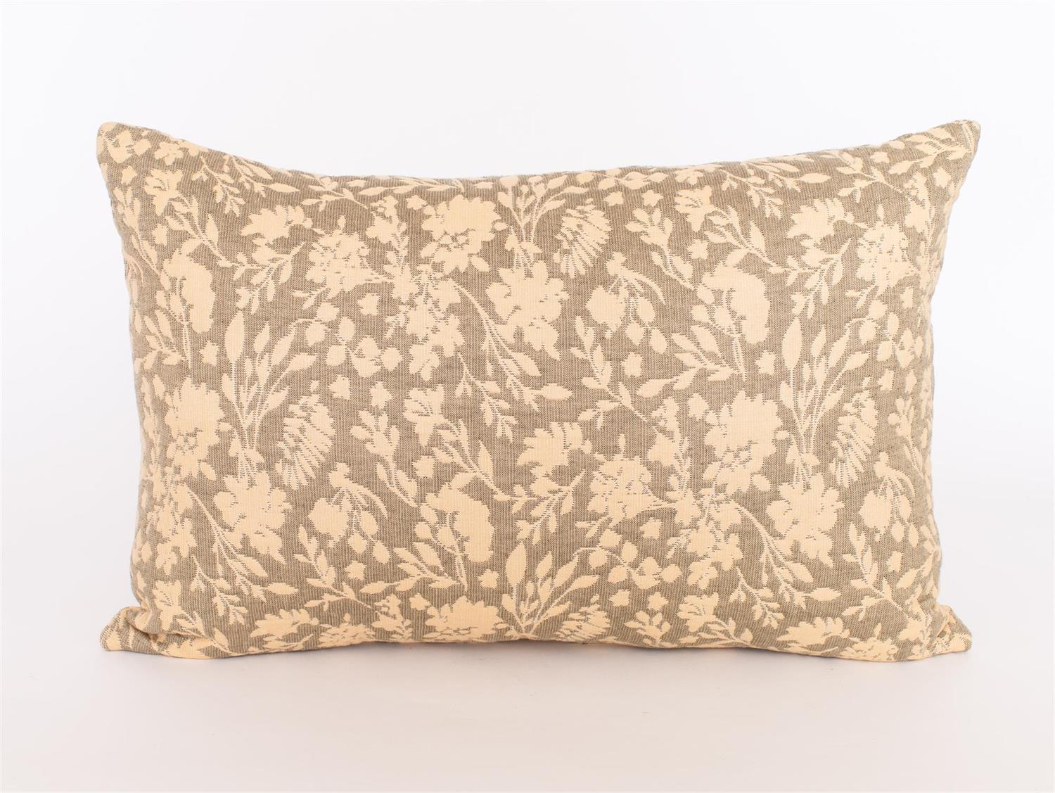 Reversible Lumbar Pillow - Jacquard Provincial