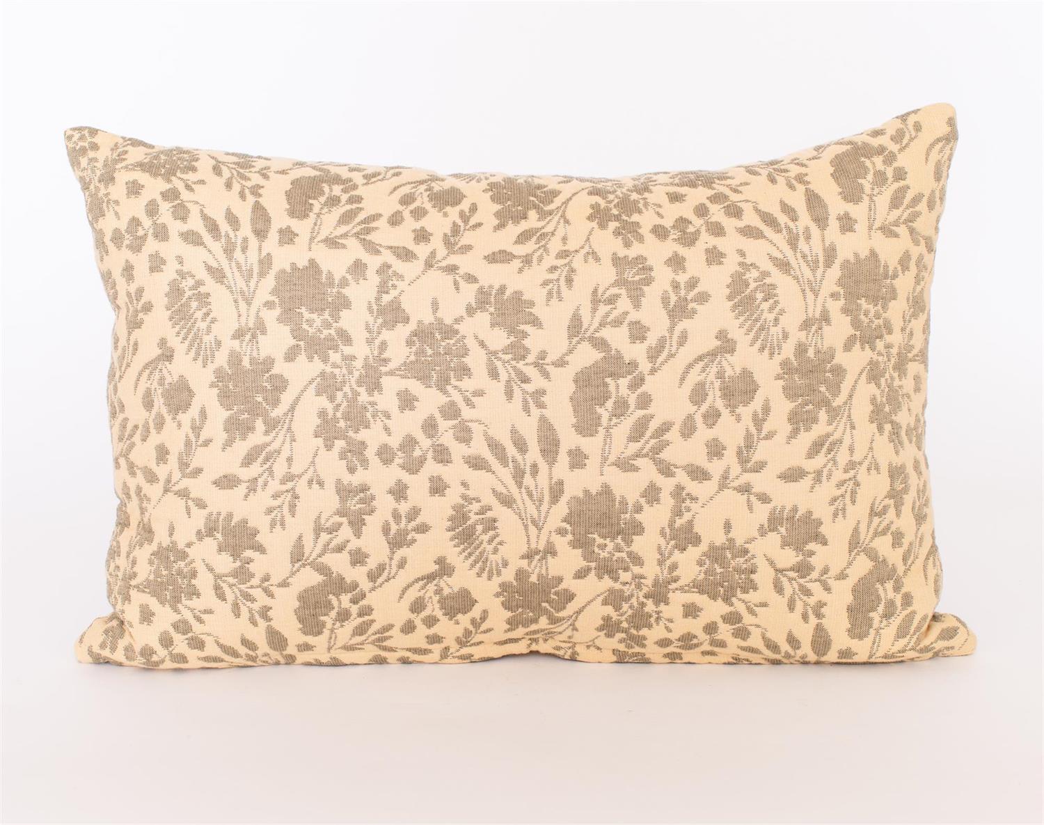 Reversible Lumbar Pillow - Jacquard Provincial