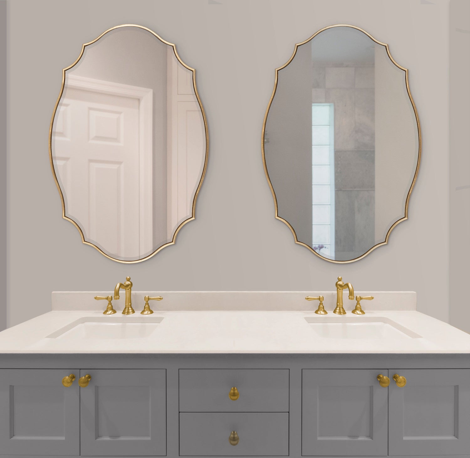 Leanna Scalloped Oval Wall Mirror