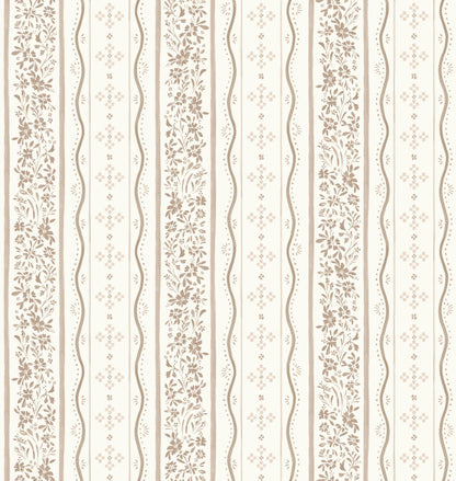 Este Wallpaper by Hufton Studio
