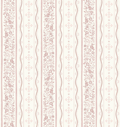 Este Wallpaper by Hufton Studio