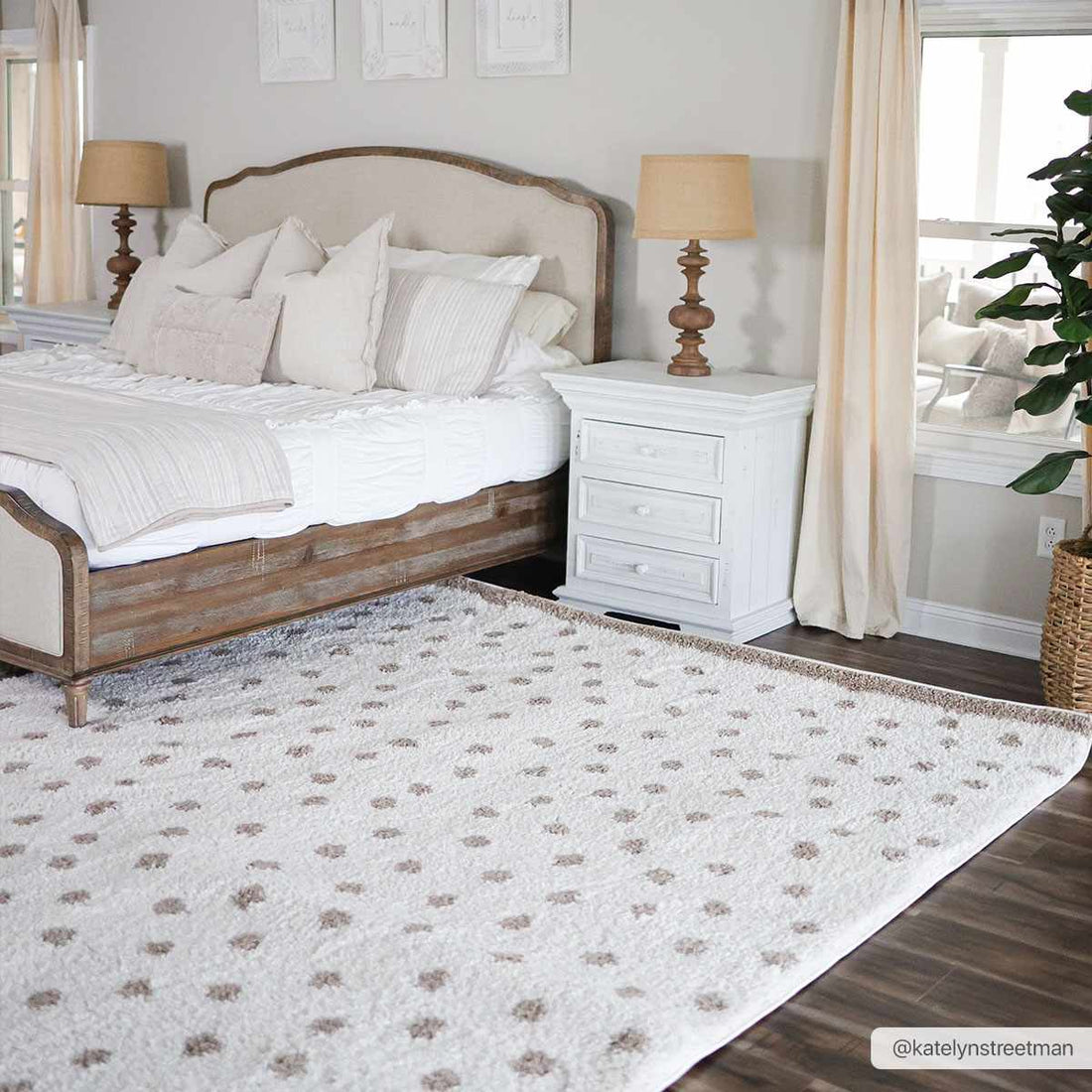 Chaia Dotted Cream &amp; Brown Plush Rug