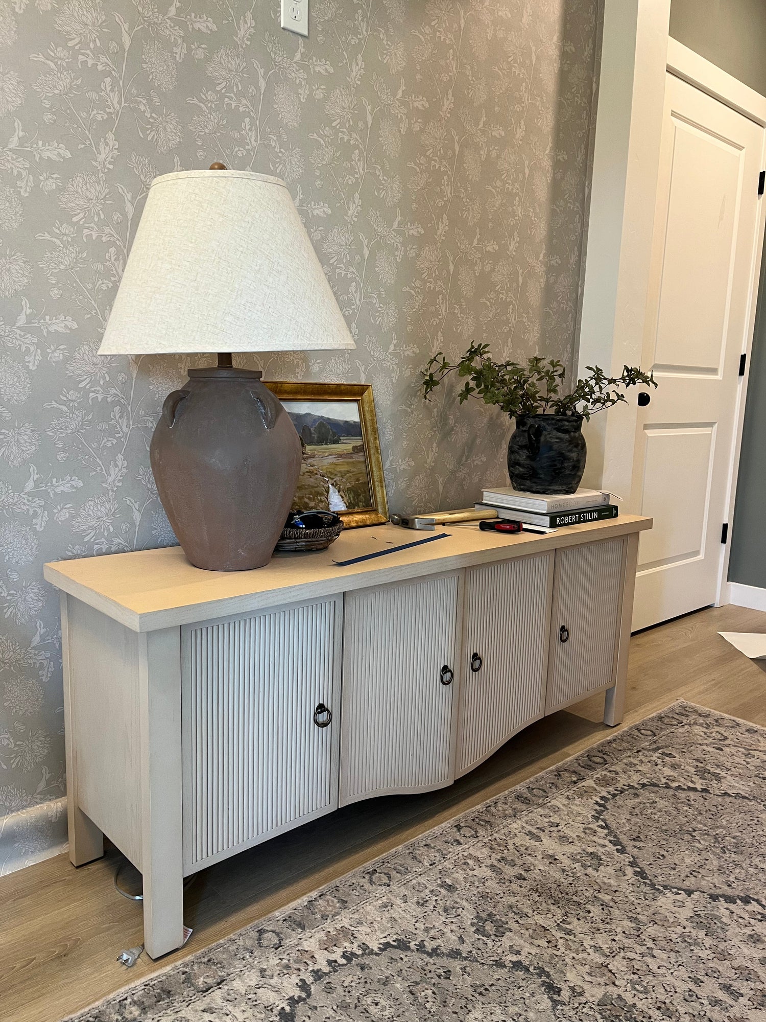 Archie Wallpaper by Taddy Mikelaites