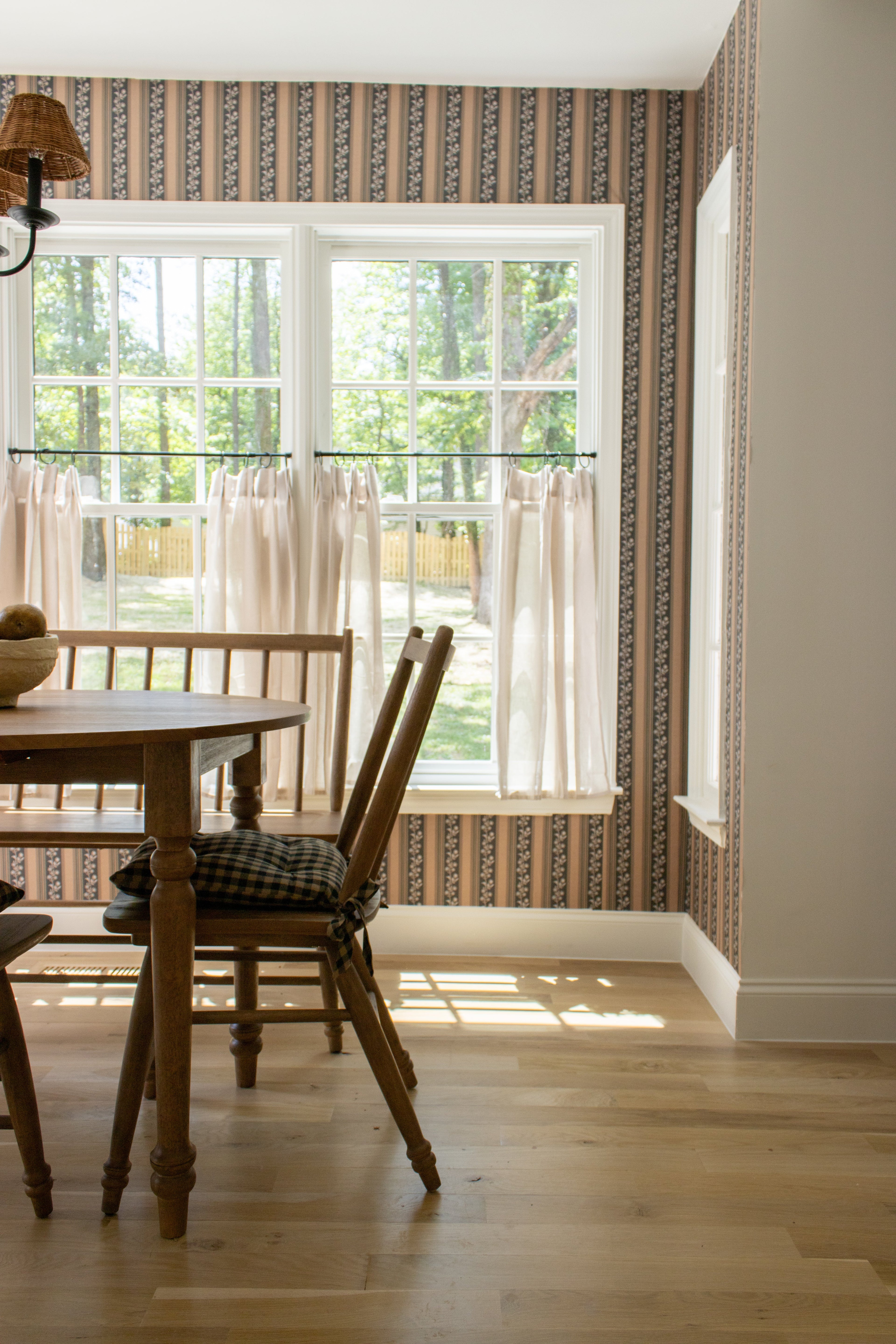 Auggie Wallpaper by Bloomery Decor