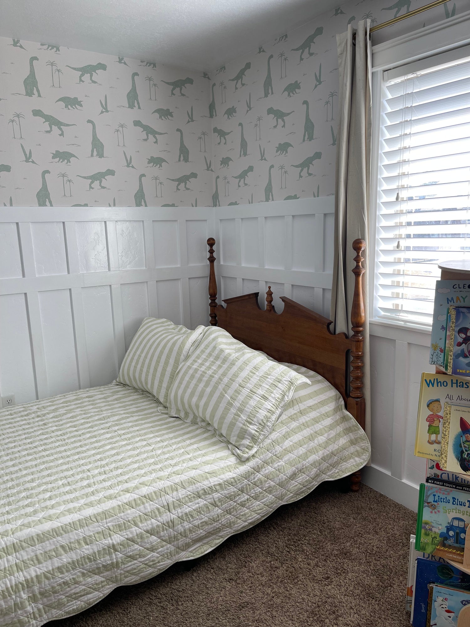 Arlo Wallpaper by Hufton Studio