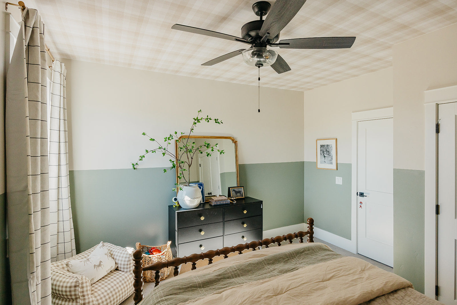 Mack Wallpaper by Aynsley Ovard x Bloomery Decor