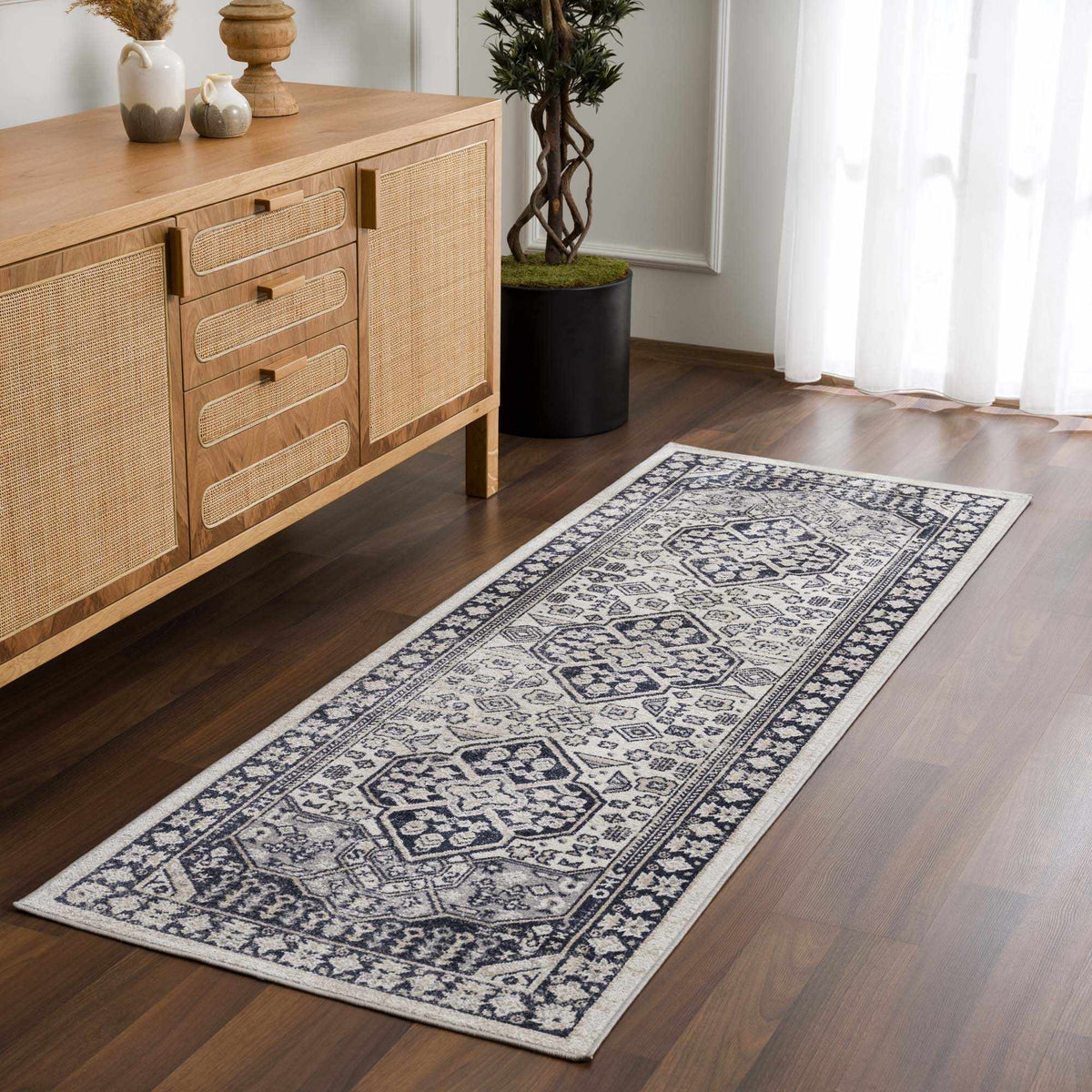 Cabacungan Cream &amp; Gray Washable Area Rug
