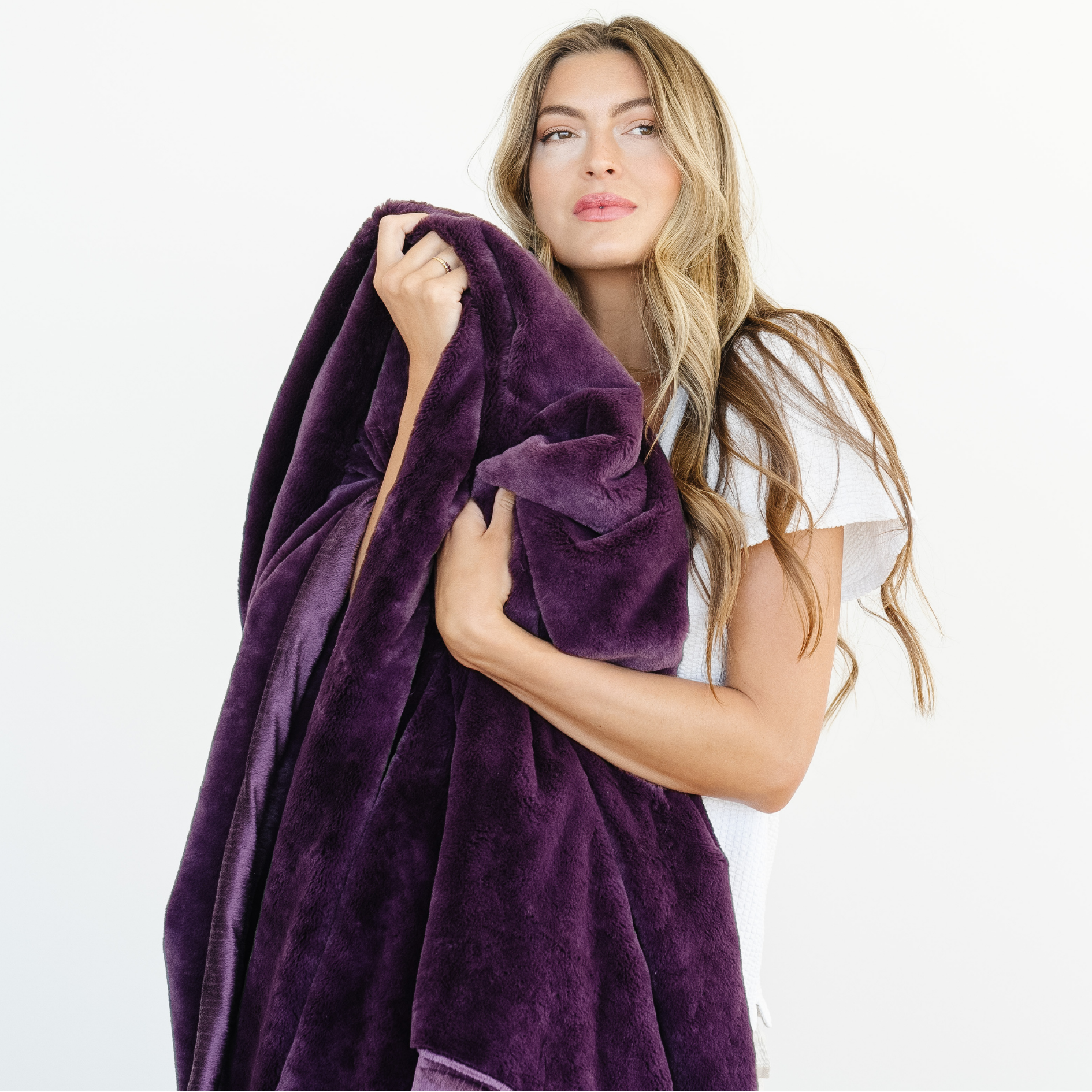 LUSH XL BLANKETS
