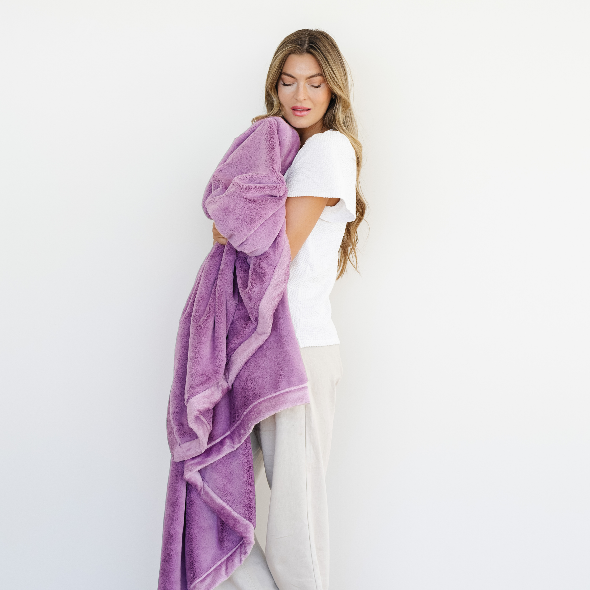 LUSH XL BLANKETS