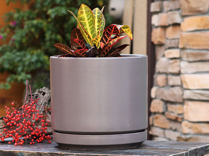 Mid Modern Planter With Detached Saucer "14.0" D x 12.0" H" By Plantatorem
