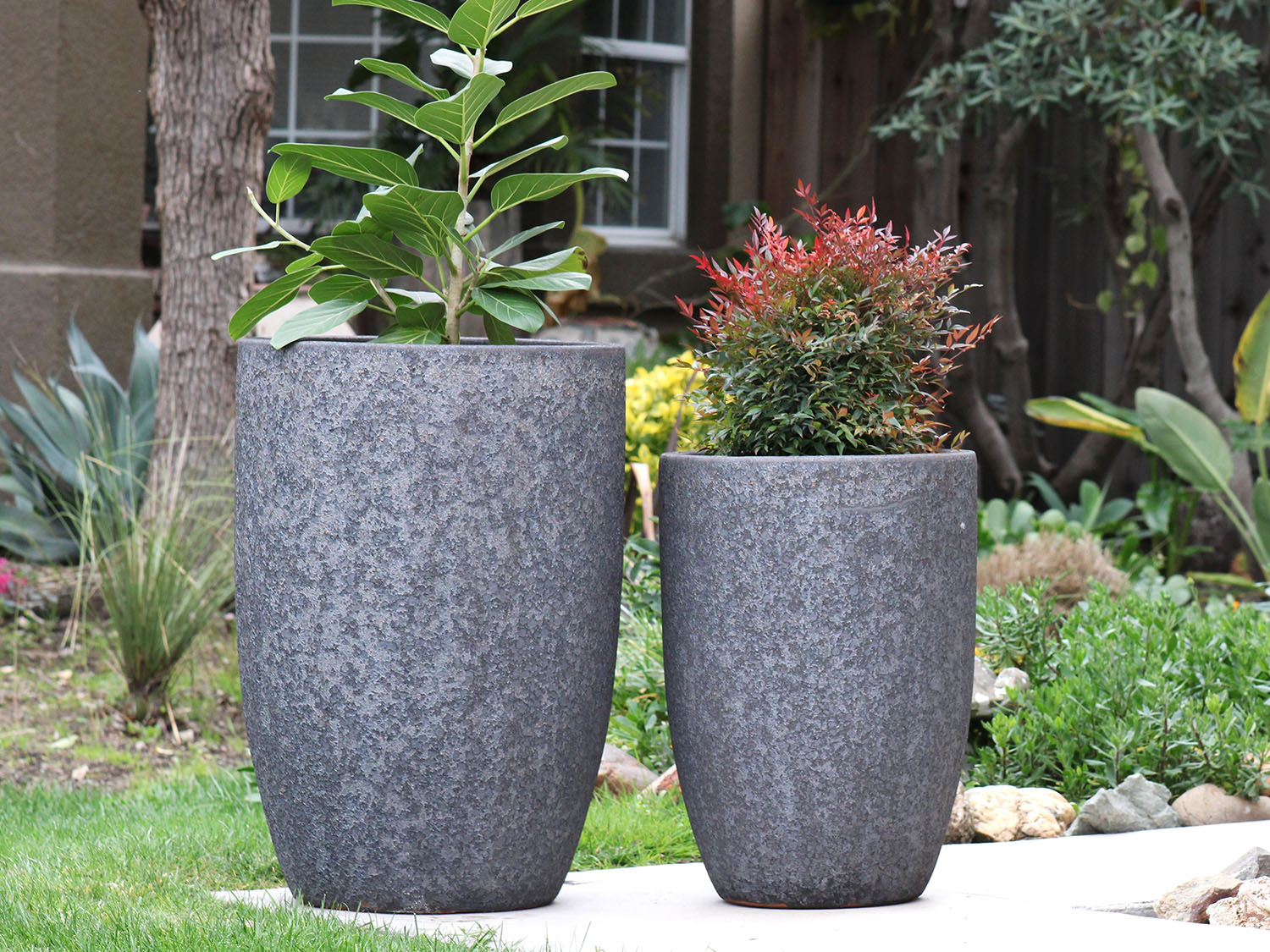 Tall Barrel Planters - Set of 2 By Plantatorem